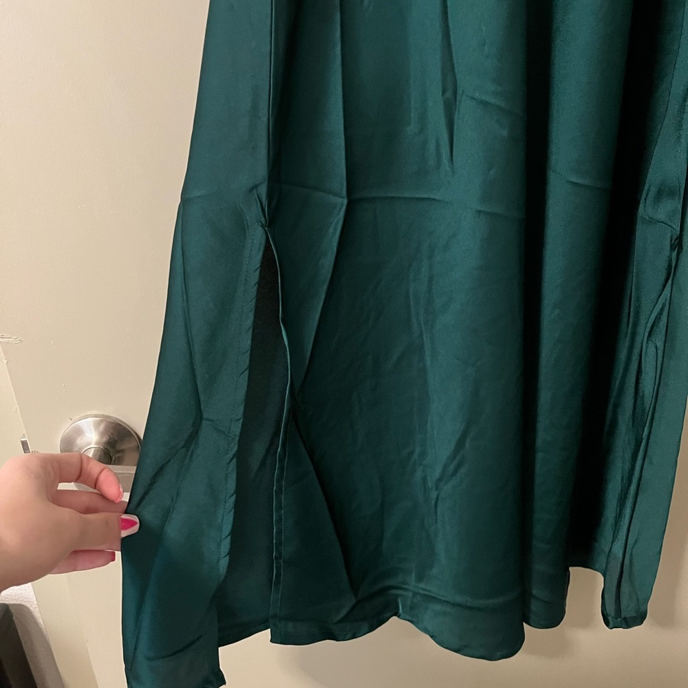 🌸5 for $20!🌸Emerald Green Dress - Picture 4 of 6